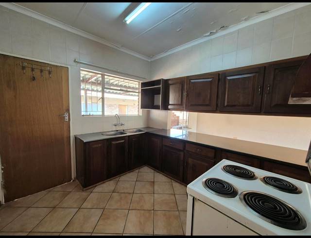 3 BEDROOM SECTIONAL TITLE FOR SALE IN ELANDSRAND